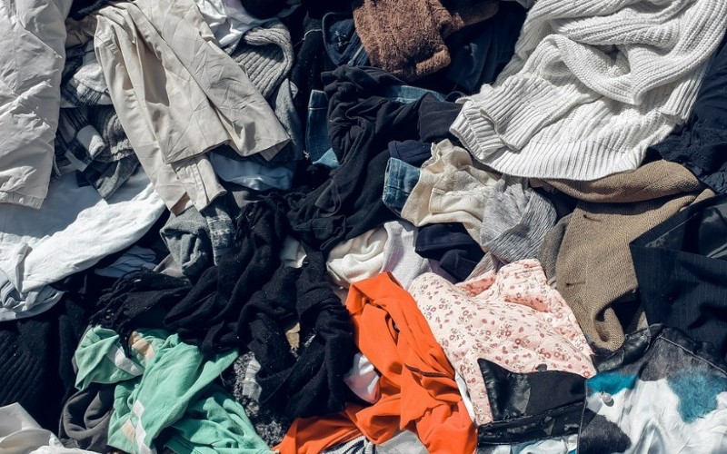 reciclar ropa monton