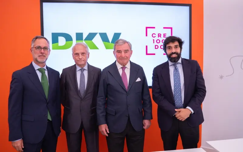 Firma acuerdo CRE100DO